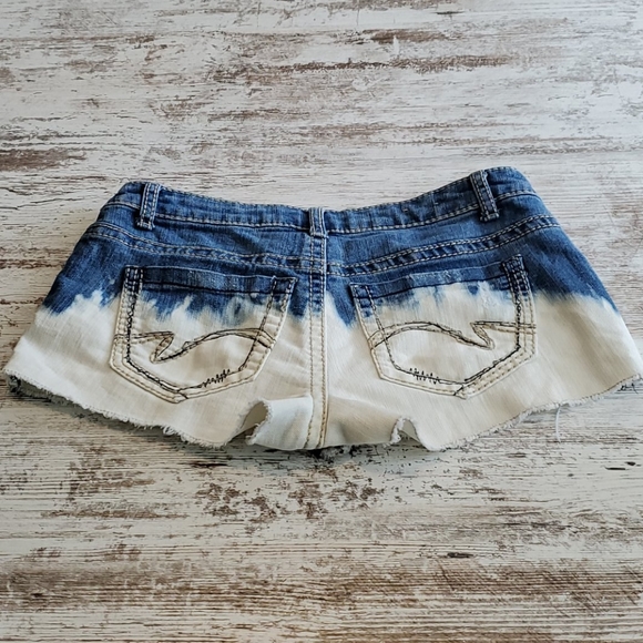Juniors mossimo Denim shorts size 5 - Picture 3 of 3